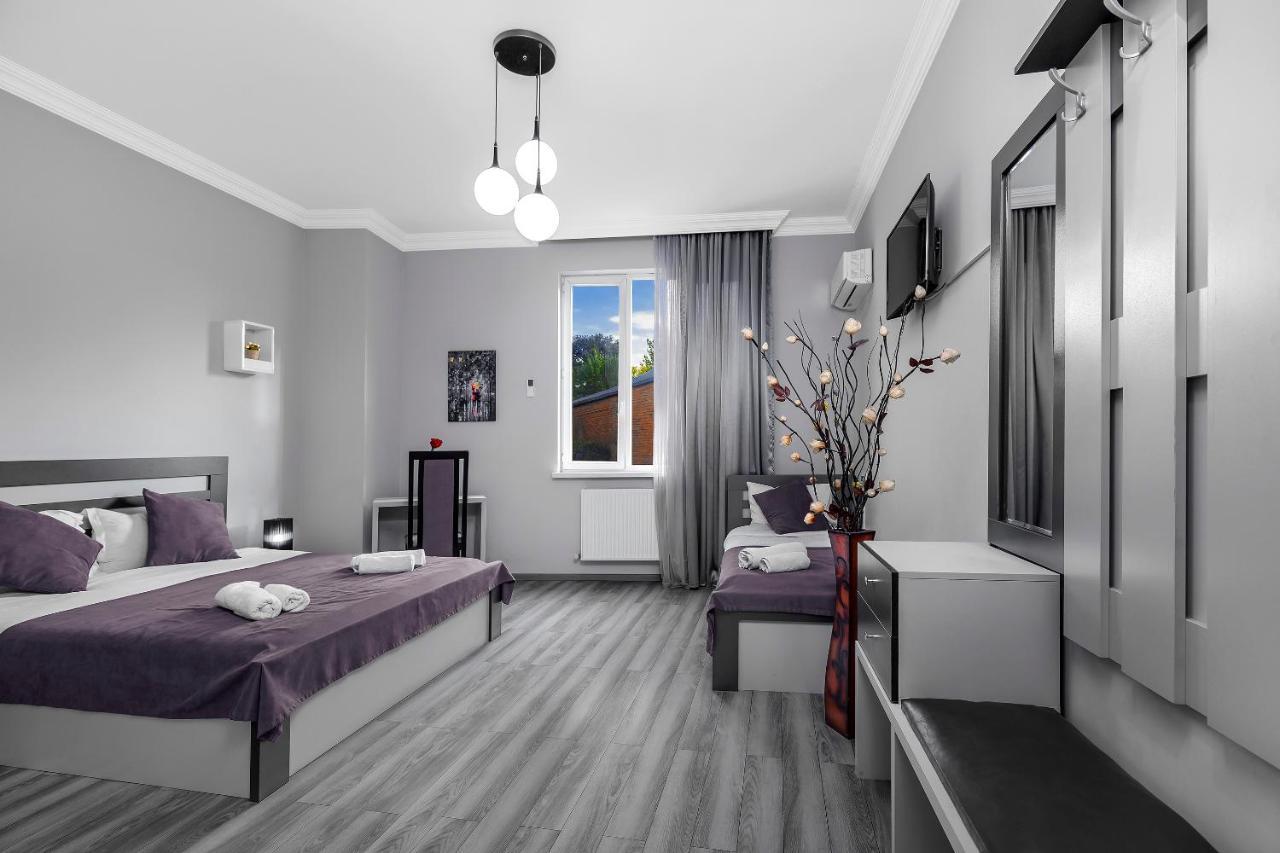 White House Hotel Tbilisi Buitenkant foto